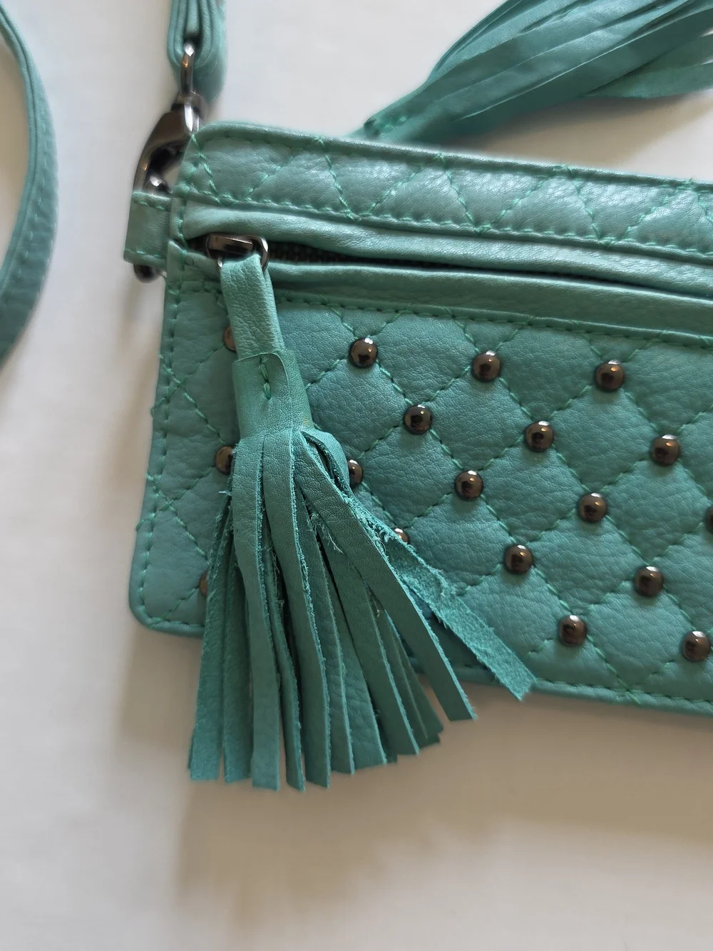 UTERQUE Turquoise Leather Crossbody Wallet Wristlet Quilted Y2K Boho-Luxe